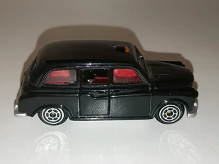 London taxi 1:64 die-cast model