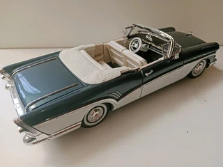 1/18 1957 Buick roadmaster model car