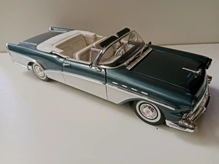 1/18 1957 Buick roadmaster model car