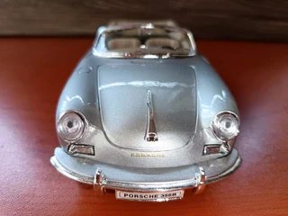 Porsche 356 b 1/24 model car