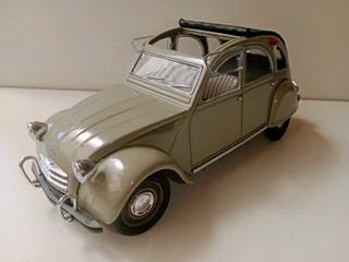1/18 scale citroen 2CV solido model car