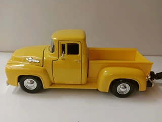 1955 Ford F100 pickup with camper trailer 1/24 model