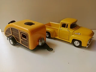 1955 Ford F100 pickup with camper trailer 1/24 model