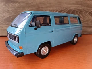 Volkswagen van type 2 T3  1:24 diecast model