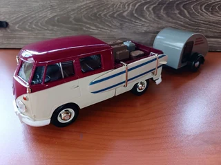 Volkswagen van kombi with camper trailer type 2 T1   1:24 diecast model