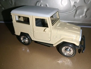 1960 Toyota land cruiser fj40 1:36