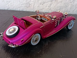 1:24 Mercedes-Benz 500k diecast model