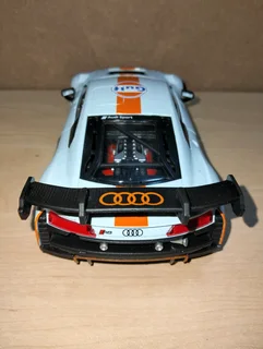Audi R8 LMS GT3 1:24 model car