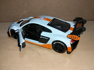 Audi R8 LMS GT3 1:24 model car