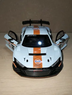 Audi R8 LMS GT3 1:24 model car