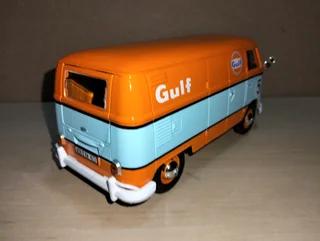 Volkswagen type 2 t1 delivery van Gulf Edition 1:24