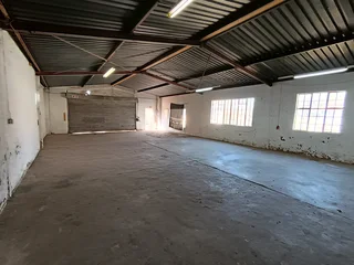 Warehouse to rent 250sqm. For storage only