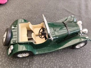 1:18 Jaguar model car diecast