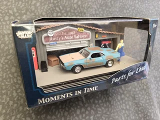 Diorama garage 1:64 model car