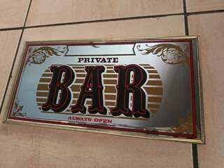 Bar mirror