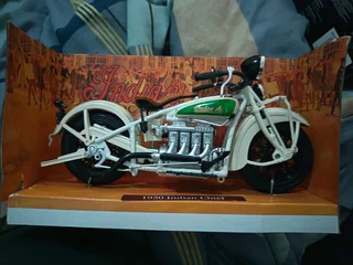 1930 Indian Chief Diecast Motorcycle Model 1:12 scale die cast