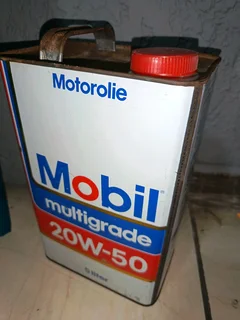 Vintage mobiloil Tin