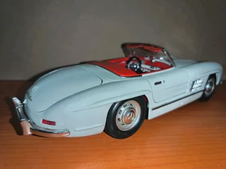1:18 diecast model car Mercedes Benz 300SL