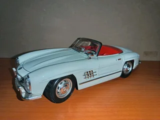 1:18 diecast model car Mercedes Benz 300SL