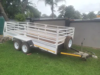 Double axle trailer