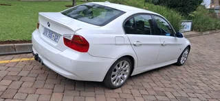 2006 BMW 325i Auto