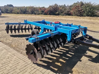 32 (16x16) Hydraulic Disc Harrow (R155,000 exc VAT)