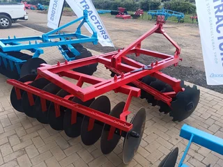 8X8 (16) MOUNTED DISC HARROW (R26,800 EXC VAT)