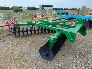 12X12 (24) MOUNTED DISC HARROW (R35,000 EXC VAT)