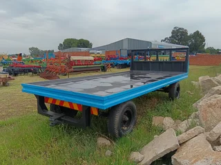 Flat Deck Farm Trailer (R55,000 exc VAT)