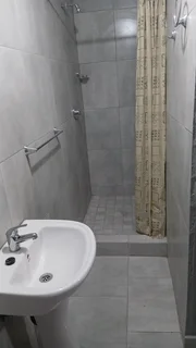 En-suite Room to Rent , Protea Glen