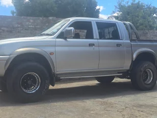 1999 Mitsubishi Colt Double Cab