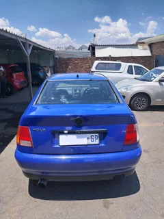 2002 Volkswagen Polo Sedan Sedan