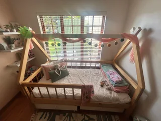 Toddler teepee Bed