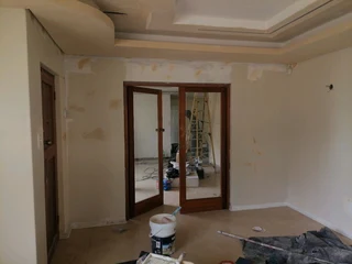 PROFESSIONAL PAINTERS