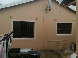 PROFESSIONAL PAINTERS