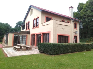 PROFESSIONAL PAINTERS