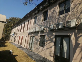 PROFESSIONAL PAINTERS