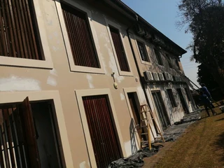 PROFESSIONAL PAINTERS