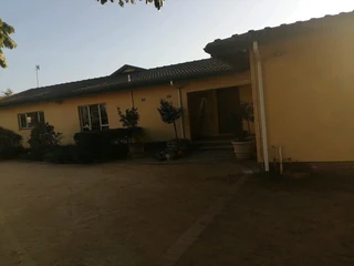 PROFESSIONAL PAINTERS