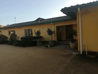 PROFESSIONAL PAINTERS