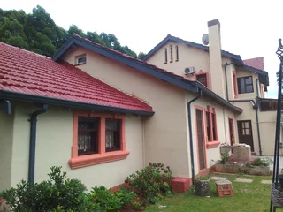 PROFESSIONAL PAINTERS