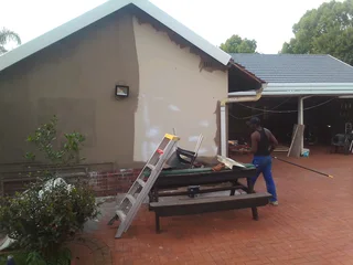 PROFESSIONAL PAINTERS