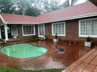 PROFESSIONAL PAINTERS