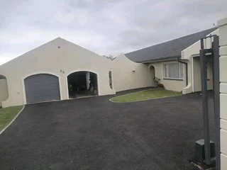 PROFESSIONAL PAINTERS