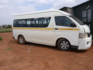 2012 Toyota Quantum MPV/Bus