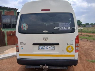 2012 Toyota Quantum MPV/Bus