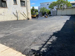 Asphalt and Tar Surfacing driveway
