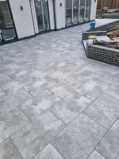 Paving &#64; R60 per SQ Labour only 0813664446