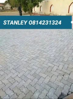PAVING R60 per sq labour only 0813664446