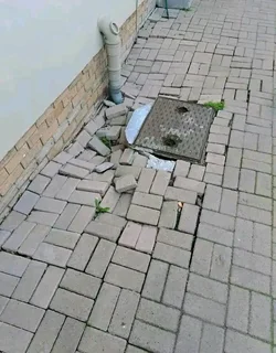 PAVING R50 per square Labour 0814231324